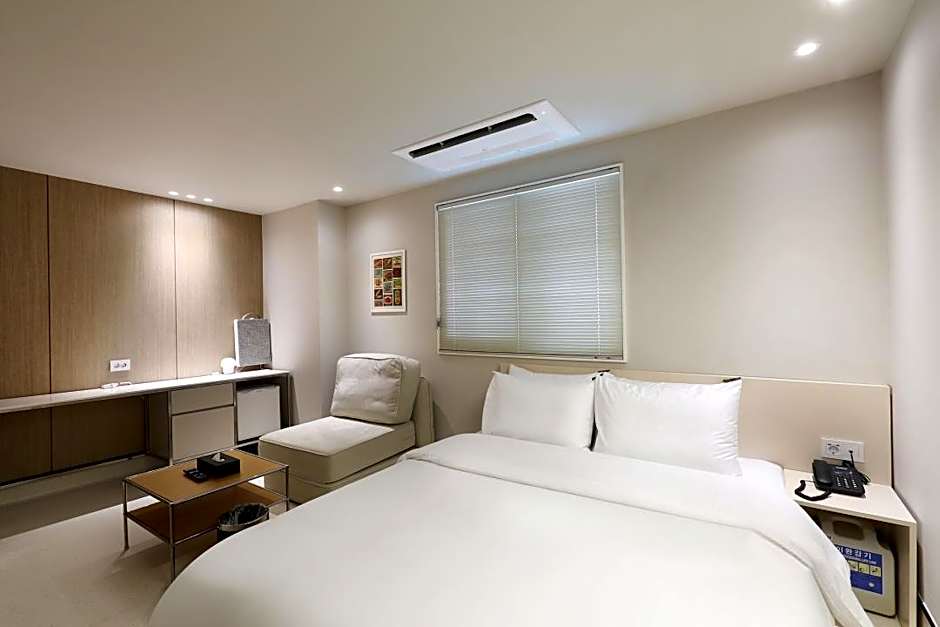 Hotel RUGO in Junghwasan-dong, Jeonju