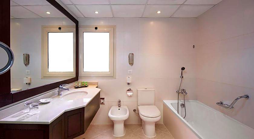 Al Hamra Village Hotel