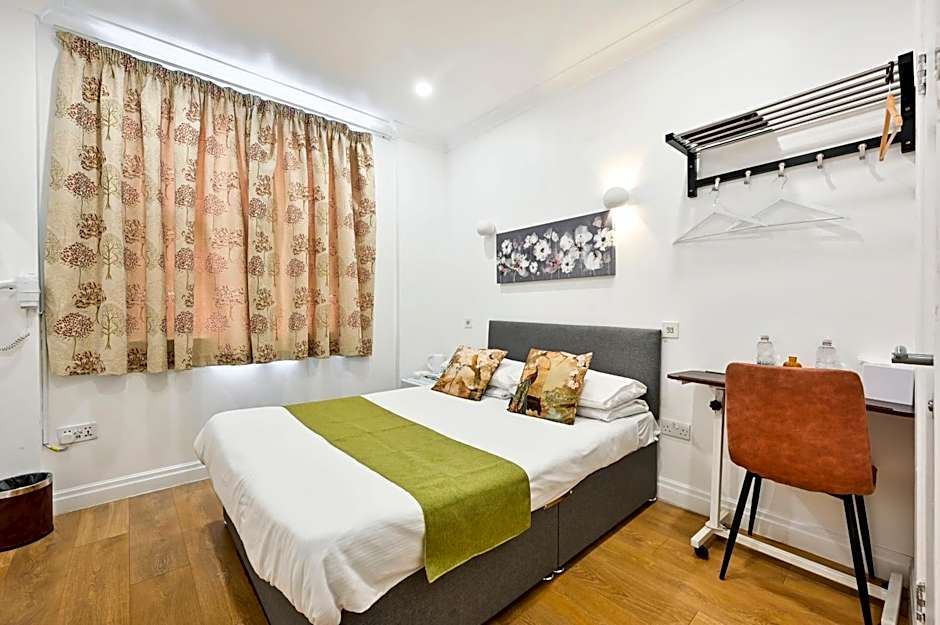 City London Hotel