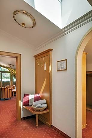 Suite with Mountain View