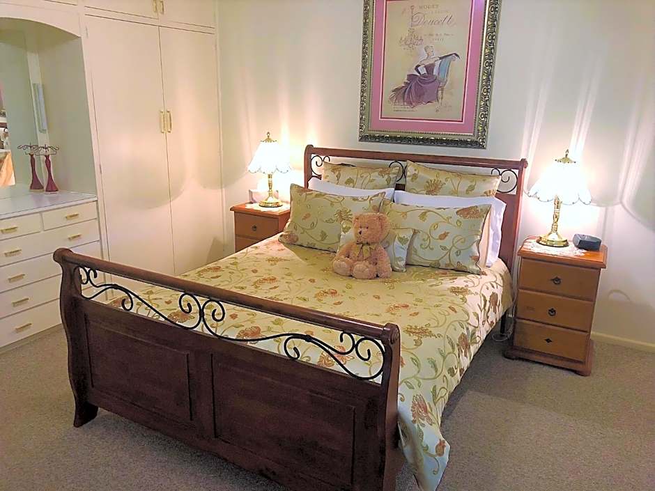 Admurraya House Bed & Breakfast