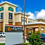 La Quinta Inn & Suites by Wyndham Gonzales