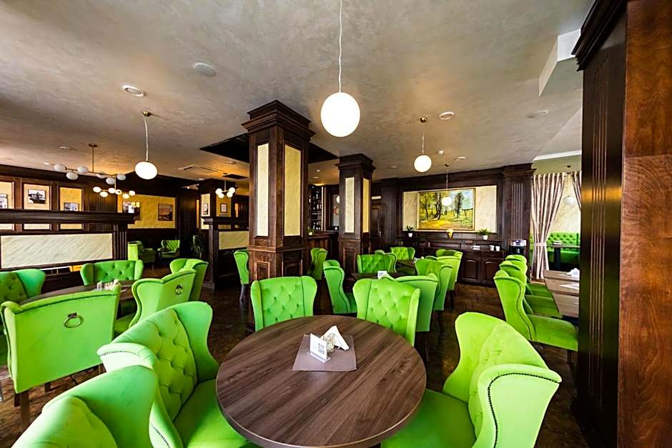 Daily Plaza Boutique Hotel