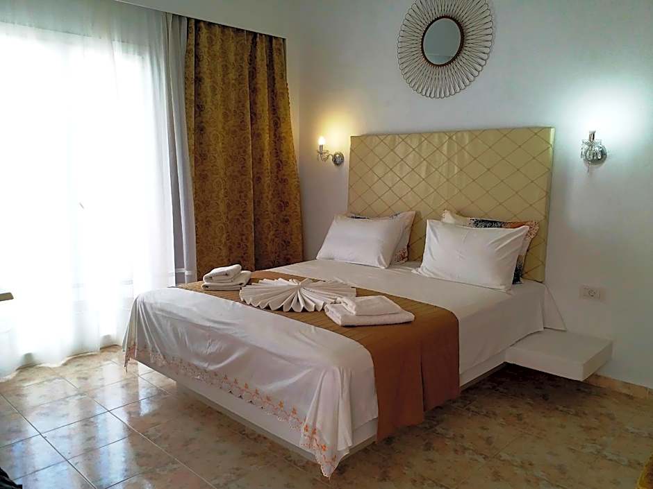 Photo 1 of 6 of Suite, Terrace