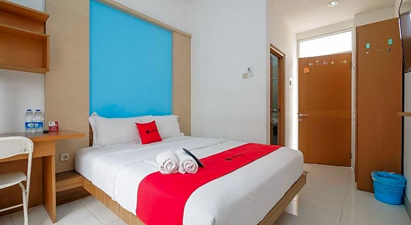 RedDoorz Syariah Plus @ Wisma Bougenville Karawaci