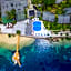 Coco de Mer and Black Parrot Suites