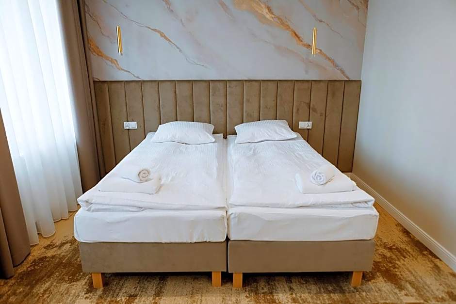 Hotel Przystań Przy Lesie