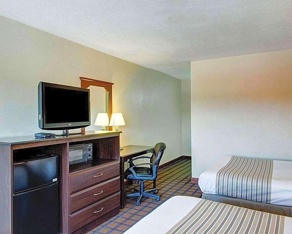 Econo Lodge Sharon - Foxborough