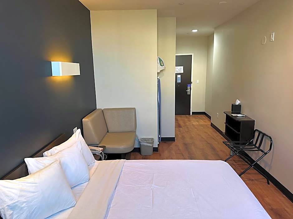 Feather Factory Hotel