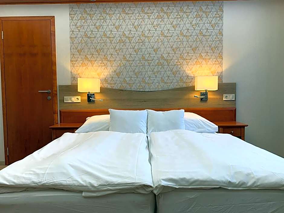 Gizella Hotel and Restaurant