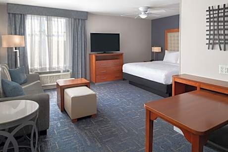 King Studio Suite - Non-Smoking