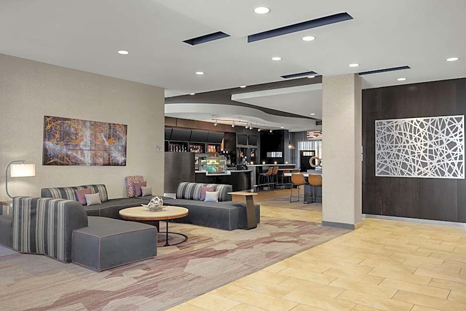 Courtyard by Marriott Omaha Bellevue at Beardmore Event Center