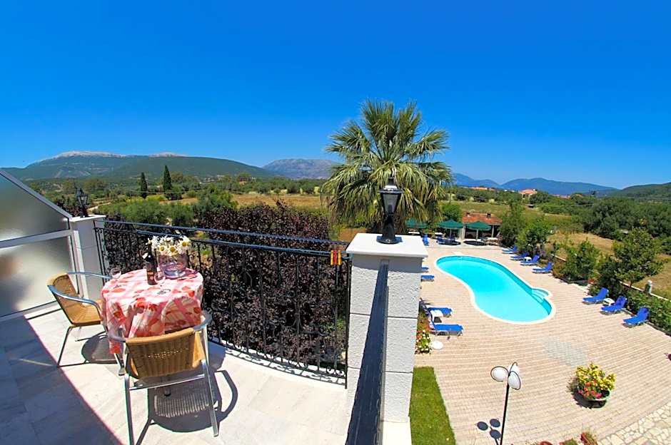 Nikos Studios and Apartments