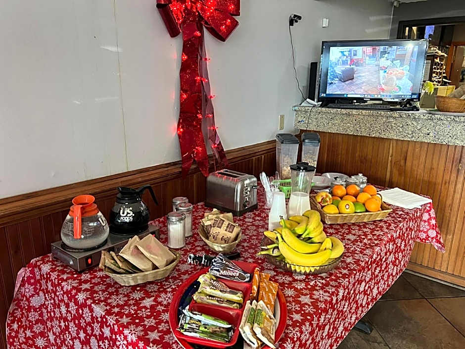 Hotel Red Rose by Townhouse Covington I-64