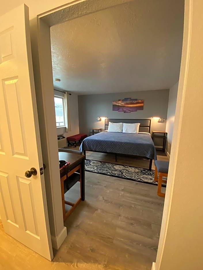Aircrest Motel