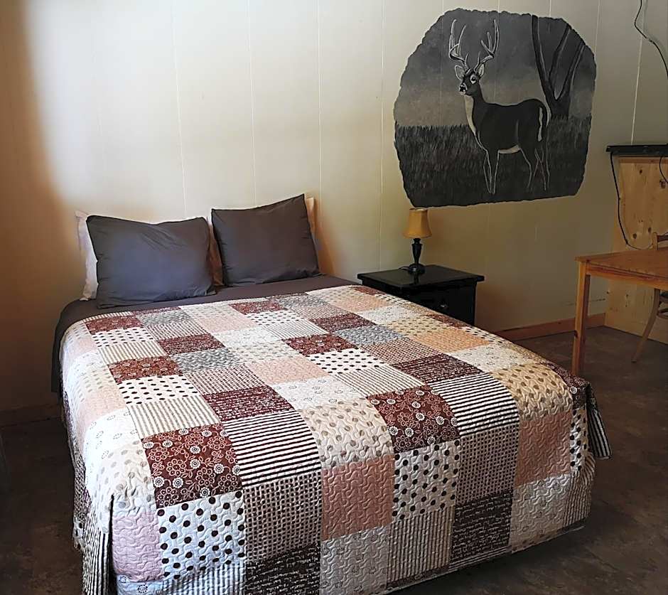 Overlook Inn & Cabins