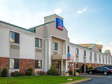 Studio 6-Miamisburg, OH - Dayton