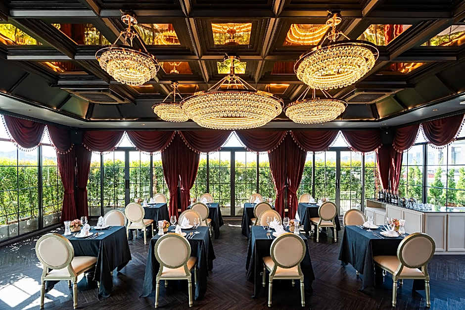 Chateau Du Village Patong