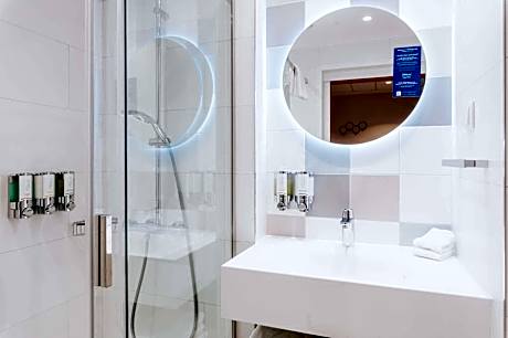 Family Connecting Rooms