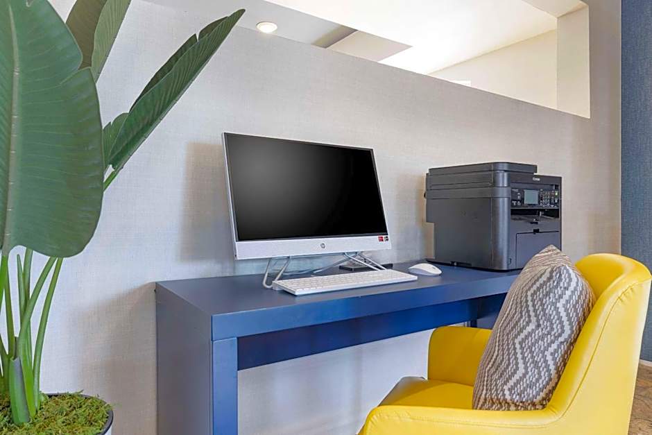 Comfort Suites Oceanside Camp Pendleton Area