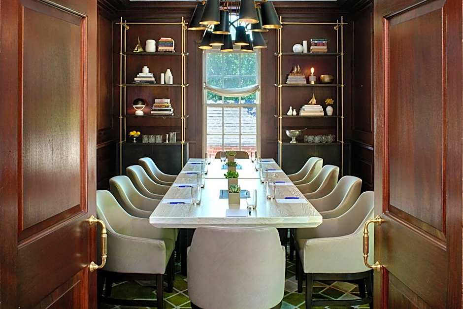 Morrison House Old Town Alexandria, Autograph Collection