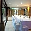 Dusit Hotel