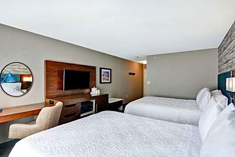 Room with Two Queen Beds - Non-Smoking