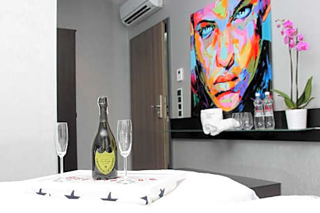 Standard Suite