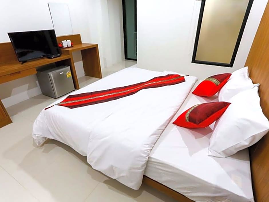 White Ville Apartment