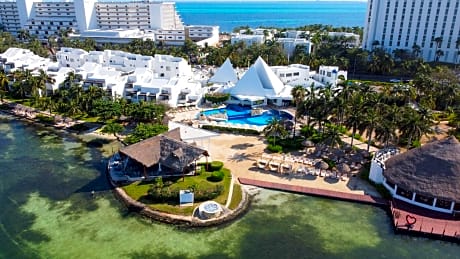 Sunset Marina & Yacht Club - All Inclusive