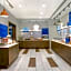 Holiday Inn Express & Suites - Lenexa - Overland Park Area By IHG