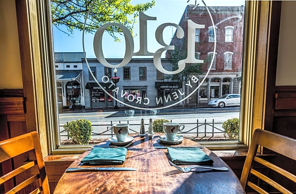 The Georgetown Inn