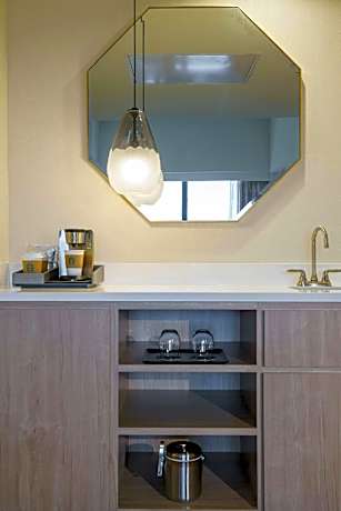 Executive king suite with Sofa Bed