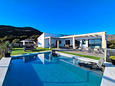 Recently built Holiday Home El Limonar