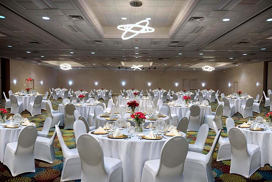Holiday Inn Express Janesville-I-90 & US Highway 14 By IHG
