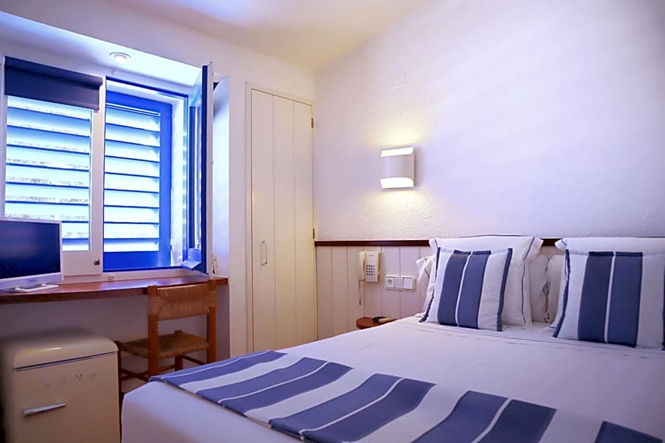 Hotel Blaumar Cadaqués by Fimedhotels