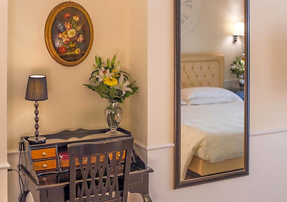 Photo 1 of 1 of 1 Double Bed
