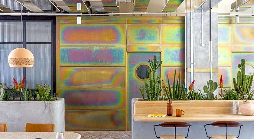 Bermonds Locke, Tower Bridge 