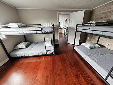 Bed in 4-Bed Mixed Dormitory Room