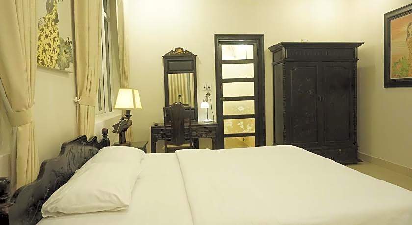 Hue Nino Hotel
