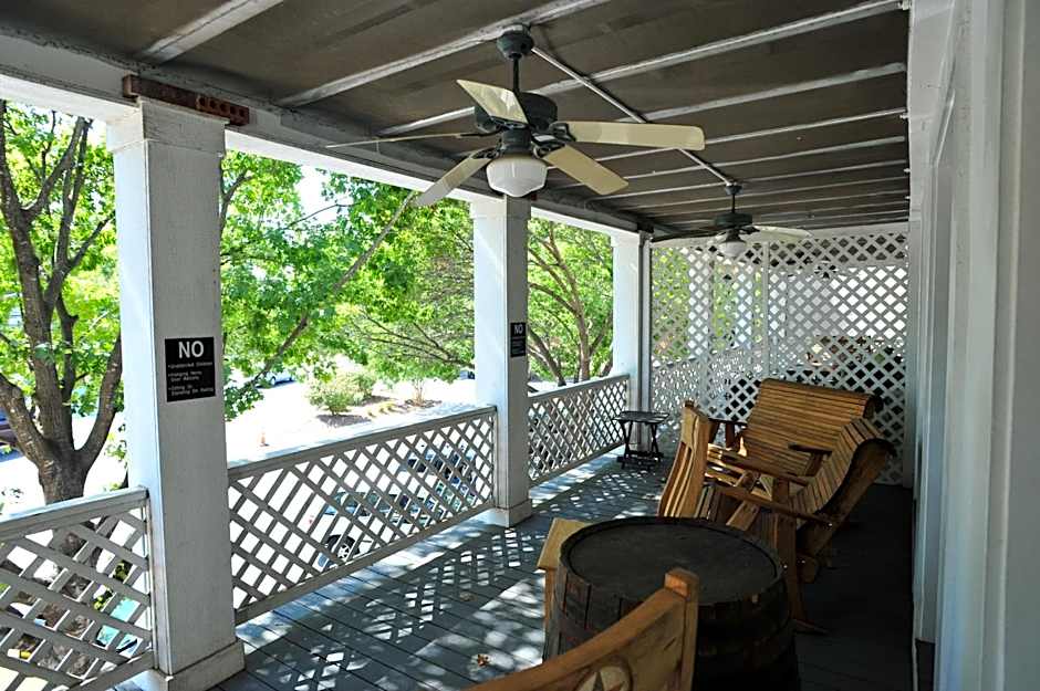 Schmitz Bed & Breakfast