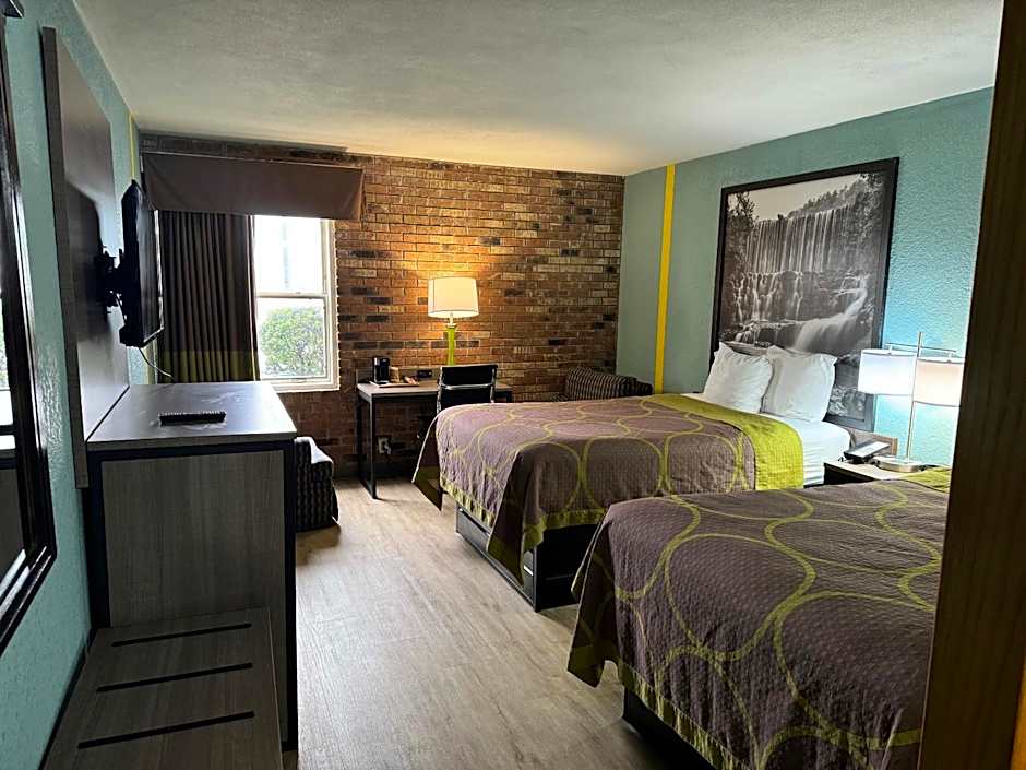 Super 8 by Wyndham Blytheville