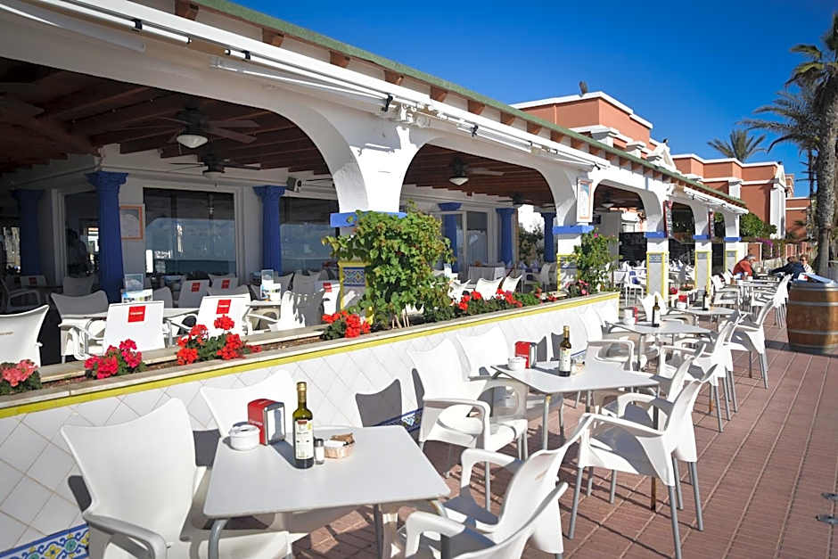 Playacapricho Hotel