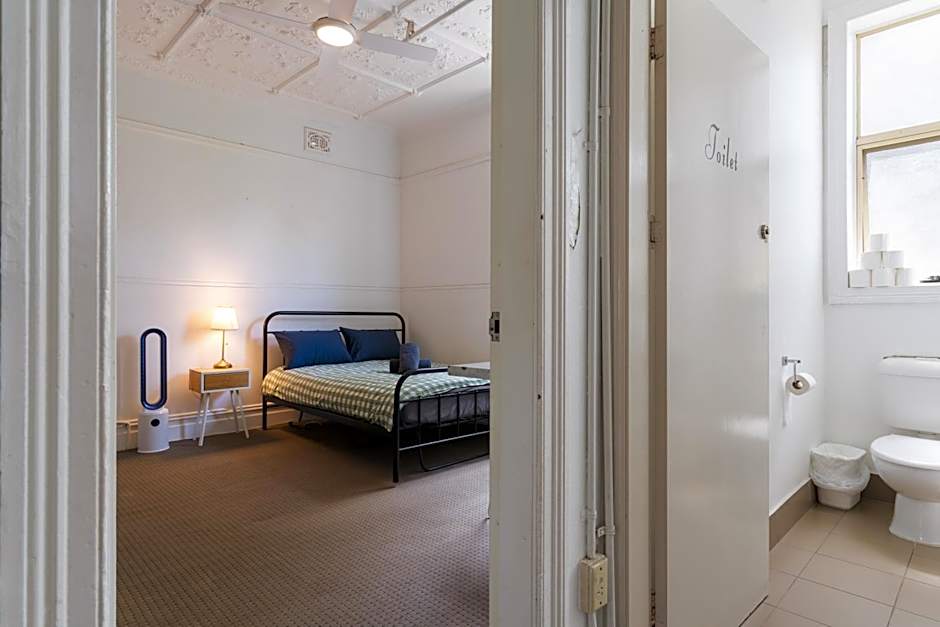 Manly Beach Guesthouse