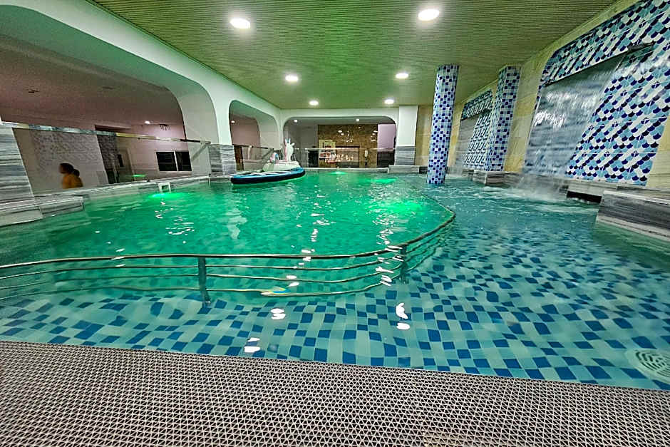 Tuyet Lan Hotel