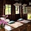 Art House at Chiangdao - Waterlily House