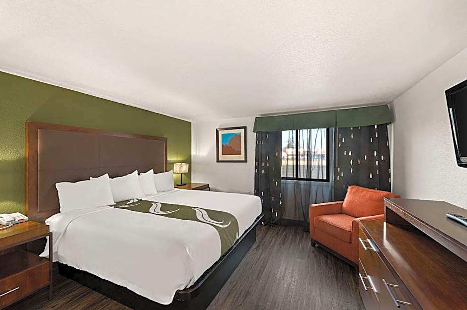 Quality Inn & Suites Council Bluffs - Omaha East