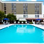 Holiday Inn Express Hotel & Suites Wilmington-University Ctr