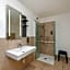 B&B Hotel Como City Center