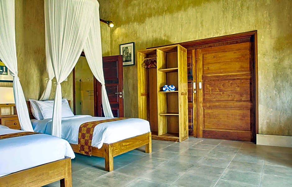 Three Monkeys Villas